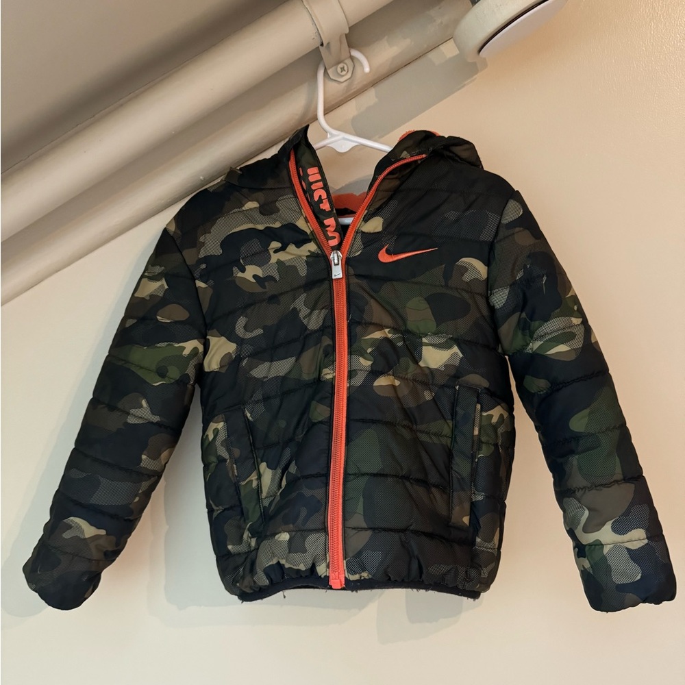 Nike puffer jacket